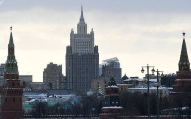 Не пытайтесь учить Москву: у Путина дерзко ответили на требование Меркель и Макрона