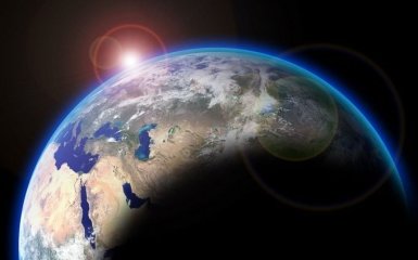 На орбіті Землі з'явився загадковий об'єкт - вчені приголомшені