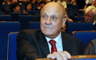 Российский режиссер Меньшов пожертвовал миллион на лечение боевиков ДНР