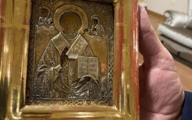 Украина выдвинула ультиматум Боснии из-за подаренной Лаврову иконы с Донбасса