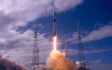 SpaceX Маска відправила у космос супутники Starlink - відео