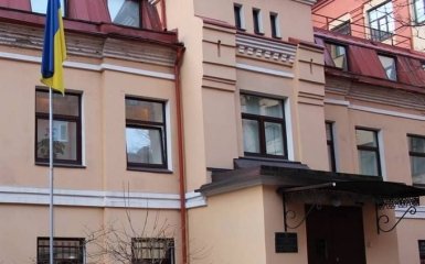 Россия немедленно высылает украинского консула после задержания