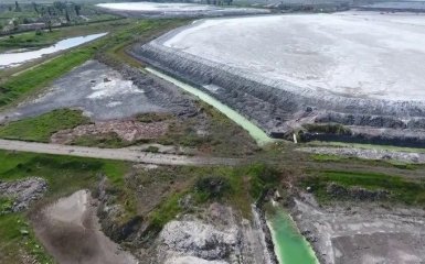 Екологічна катастрофа в Криму: опубліковано моторошне відео з епіцентру хімічної аварії в Армянську
