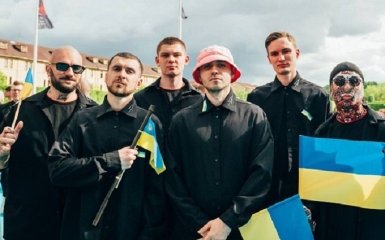 Kalush Orchestra на сцені Євробачення-2022 закликав врятувати бійців "Азовсталі"