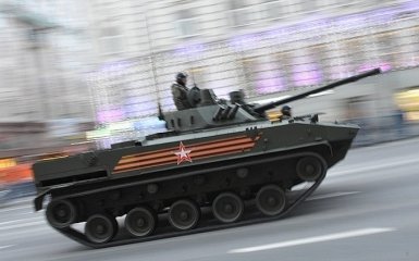 Танки с георгиевскими лентами и продажа пилоток: в Москве отрепетировали парад, появились фото