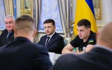 Зеленський дуже ризикує - ЄС терміново звернувся до української влади