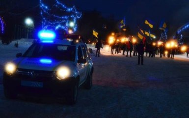 У Слов'янську під час факельної ходи пролунав вибух: з'явилося відео