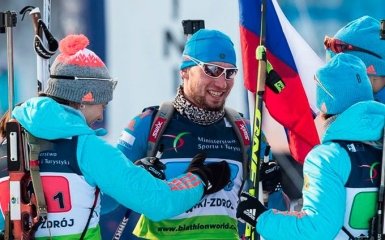 В России жестко прошлись по биатлонистам за игнор российского гимна: опубликовано видео