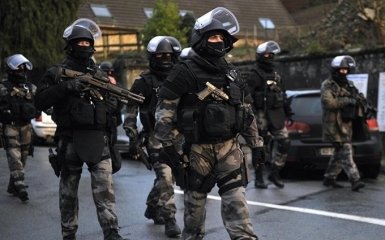 В центре Брюсселя прогремела серия взрывов: появилось видео