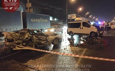 В Киеве произошло жуткое смертельное ДТП: появились фото и видео
