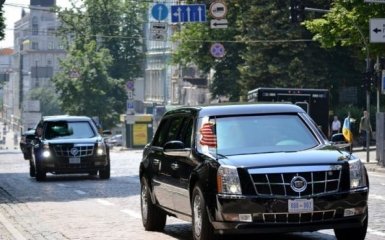 Автомобіль з кортежу Трампа збив поліцейського в Давосі