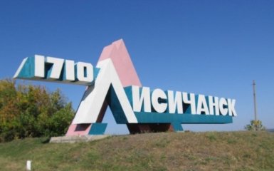 Оппоблок использует бюджетников, а рядом разрастается сепаратизм: очевидец о жизни Донбасса