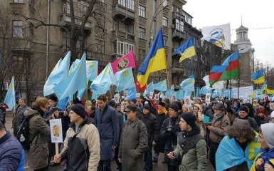 Марш против оккупации Крыма: появились фото из Киева