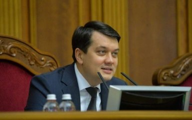 Разумков упрекнул Зеленского за санкции против людей Медведчука вместо уголовных дел