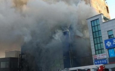 В Южной Корее при пожаре в фитнес-центре сгорели десятки людей: появилось видео