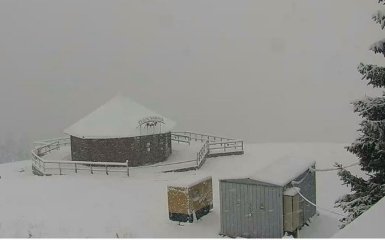 Україну засипає снігом: з'явилися видовищні фото