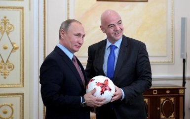 Скандал на ЧС-2018: президенту ФІФА нагадали про футболку з написом "Путін"