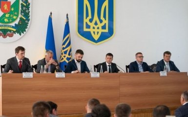 Керівник Нацполіції розповів, чому правоохоронці не можуть перемогти «бурштинову мафію»