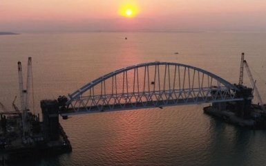 Окупанти розсекретили важливі моменти будівництва Керченського мосту: опубліковані фото і відео