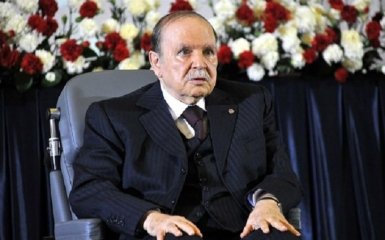 Президент еще одной страны неожиданно объявил об отставке