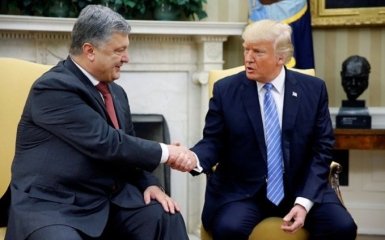 Трамп привітав Порошенка з 26-ю річницею Незалежності України