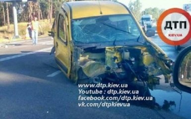 В масштабном ДТП в Киеве пострадали пять машин: появились фото