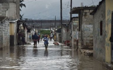 По Гаити пронесся смертоносный ураган, много погибших: появились видео
