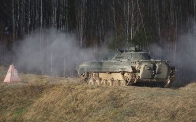 Спутник зафиксировал полигон в Беларуси с военными и техникой РФ — фото