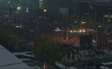 У Південній Кореї розгоряється свій "Майдан": з'явилися відео масштабних протестів