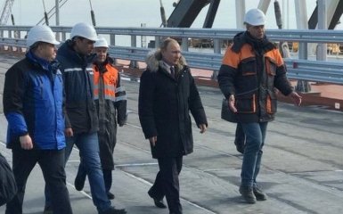 Госдеп США резко отреагировал на визит Путина в оккупированный Крым