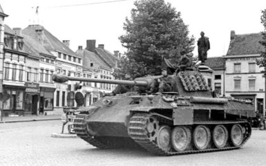Німецького пенсіонера оштрафували за танк "Пантера" у підвалі — він прибирав на ньому сніг