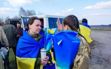 Украина вернула из российского плена 100 человек