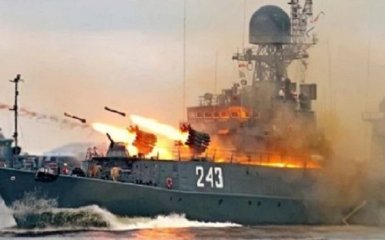 Військові кораблі РФ стріляють у Чорному морі: що сталося