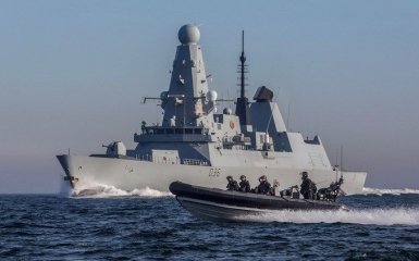 Велика Британія відправить військові кораблі в Чорне море для підтримки України