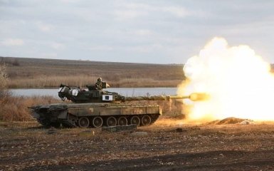 Российские оккупанты бросили документы с датами вторжения в Украину