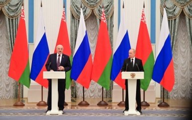 Російський політолог: Путін перетворює Білорусь на плацдарм для нападу на Україну