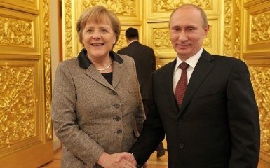 Путін їде до Меркель, щоб обговорити Україну