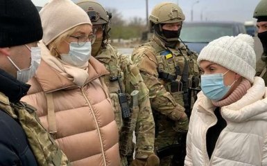 Влада України домовилася з бойовиками "ДНР" про передачу 300 ув'язнених