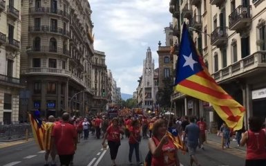 Каталонцы провели многотысячный митинг за независимость от Испании