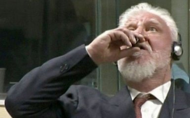 З'явилися дані про стан хорватського генерала, який випив отрути на засіданні суду в Гаазі