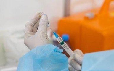 У Зеленського відреагували на скандал з примусовою вакцинацією від COVID-19