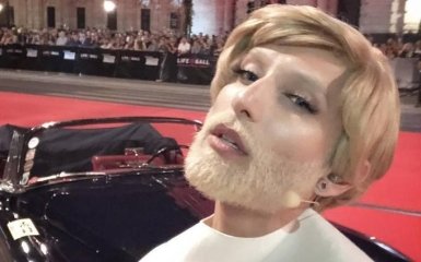 Блондинка с бородой: Кончита Вурст шокировала кардинальной сменой имиджа
