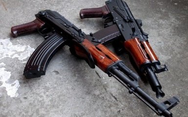 В армії розгорається скандал через тисячі зіпсованих автоматів: опубліковані фото