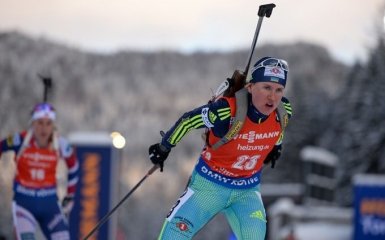 Украина в драматической эстафете упустила медаль на Кубке мира по биатлону