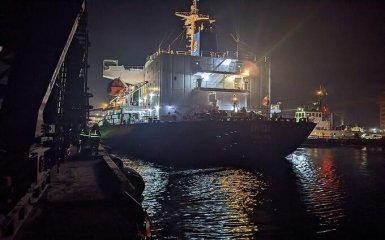 РФ тормозит работу "зернового коридора" - в Босфоре образовалась очередь почти из 100 кораблей