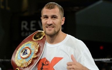 Знаменитый российский чемпион позирует в футболке с гербом Украины: опубликовано фото