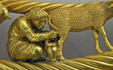 Российские военные похитили из музея в Мелитополе скифское золото