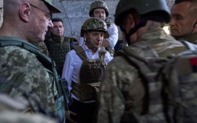 У нас є тільки два шляхи: Зеленський звернувся до військових на Донбасі