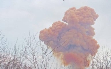 Солдати РФ влучили в цистерну з азотною кислотою на Луганщині