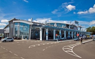 Аэропорт «Киев» (Жуляны) вскоре закроют: известна причина